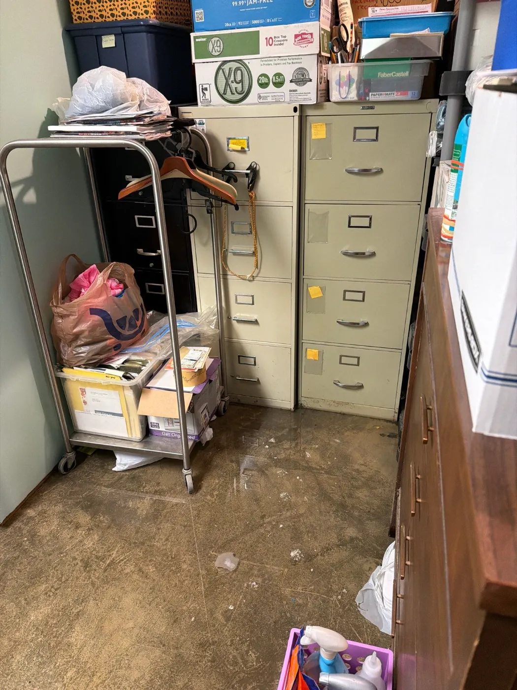 Large-scale water extraction in Plum Creek business space